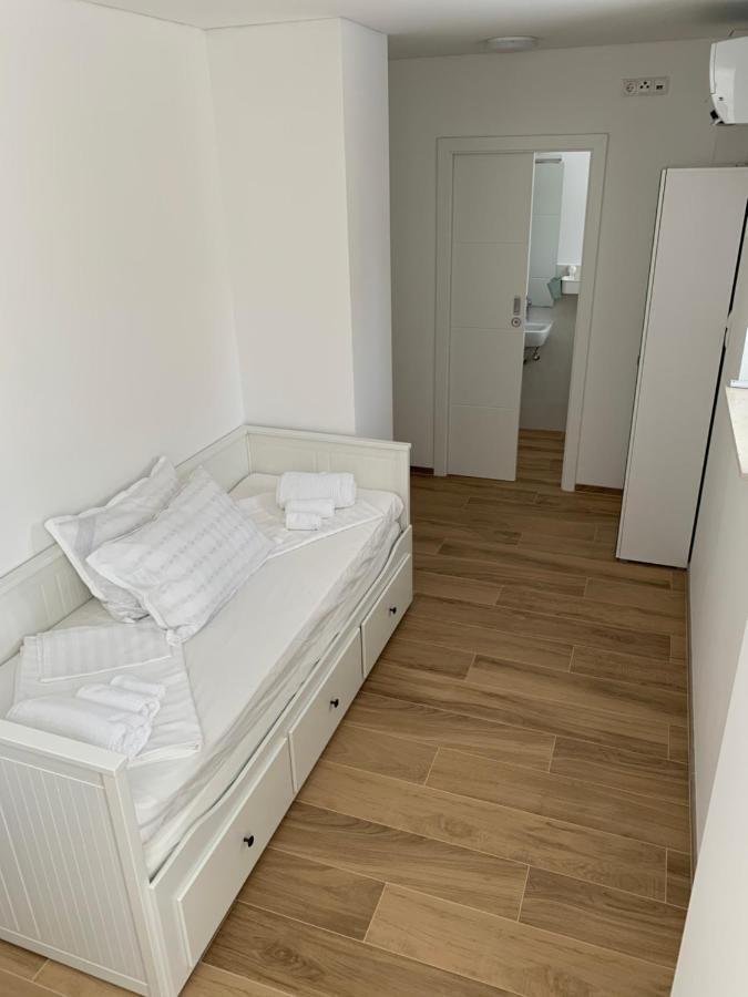 Studio Apartment Zara Esterno foto
